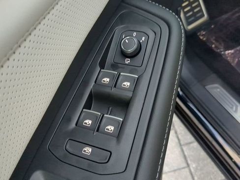 New 2026 Volkswagen Atlas Cross Sport SEL Premium R-Line image 19