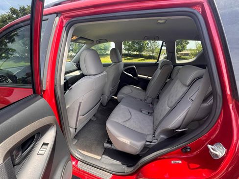 Used 2011 Toyota RAV4 4WD w/ Base L4 Extra Value Pkg image 22