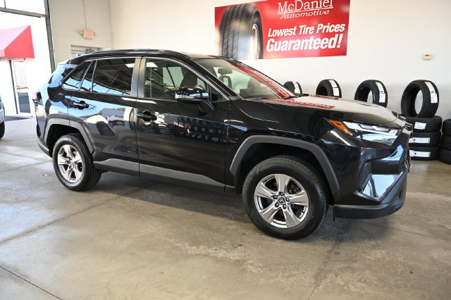 Used 2024 Toyota RAV4 XLE AWD/4WD image 4