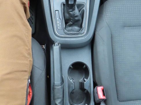 Used 2015 Volkswagen Jetta S FWD image 49