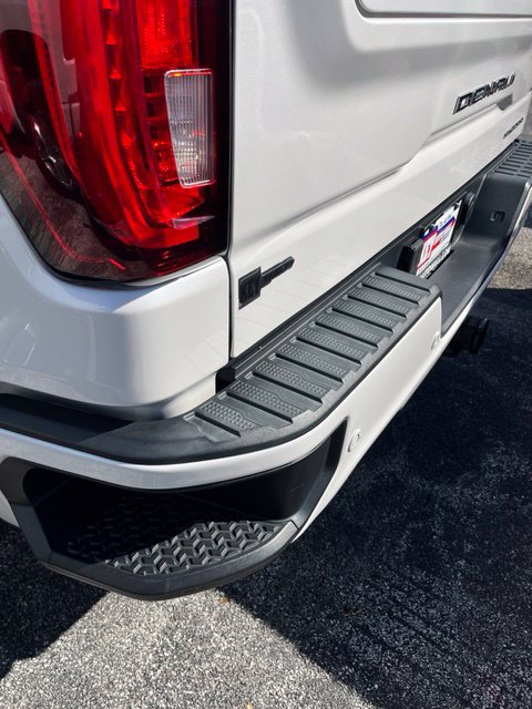 Used 2020 GMC Sierra 1500 Denali w/ Denali Ultimate Package AWD/4WD image 7