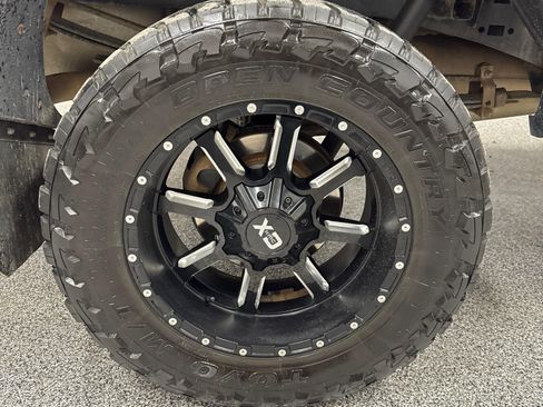 Used 2020 Ford F150 Platinum w/ Technology Package image 7