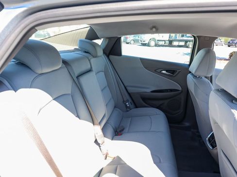 Used 2024 Chevrolet Malibu LT image 17