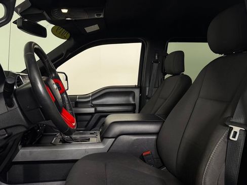 Used 2019 Ford F150 XLT w/ Equipment Group 302A Luxury AWD/4WD image 12