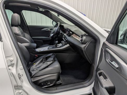 Used 2024 Alfa Romeo Tonale Ti w/ Active Assist Package image 28