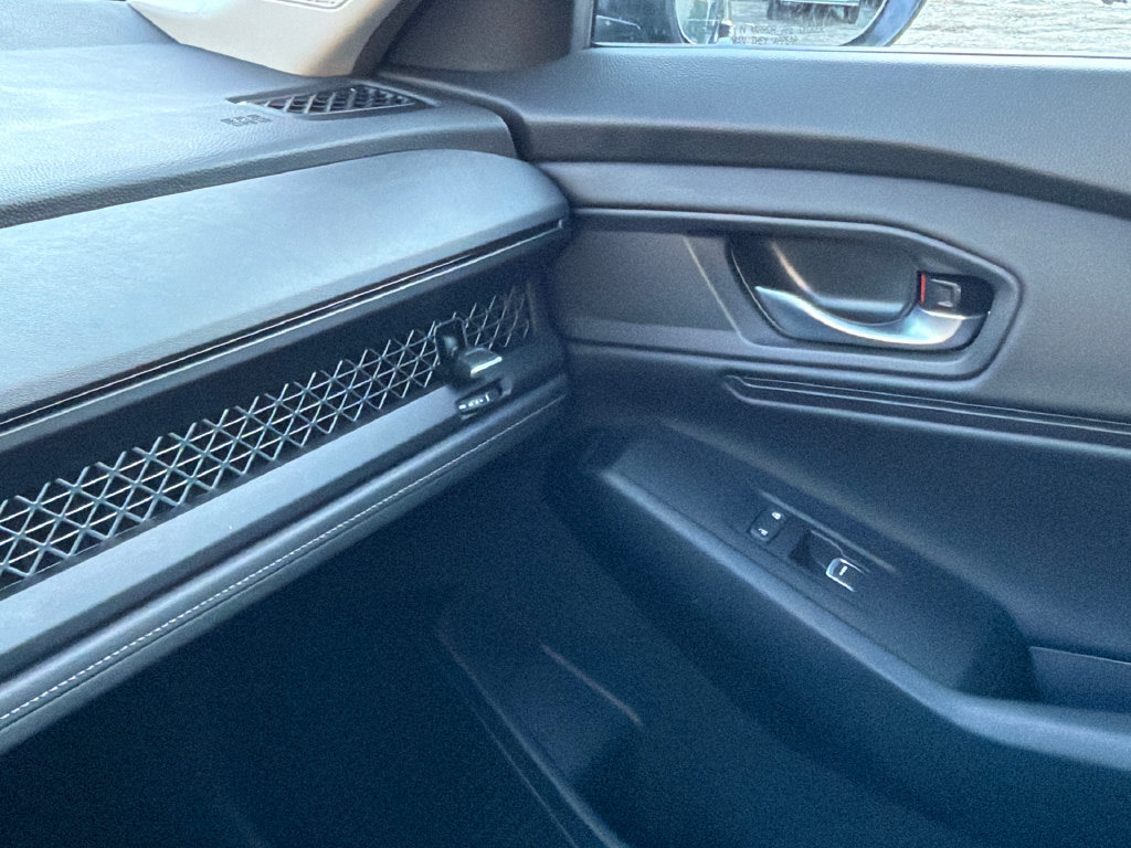 Used 2024 Honda Accord EX image 29