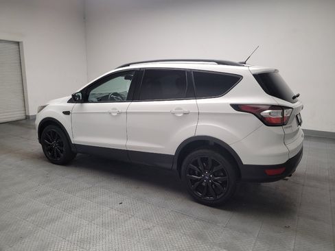 Used 2018 Ford Escape SE w/ SE Sport Appearance Package AWD/4WD image 3