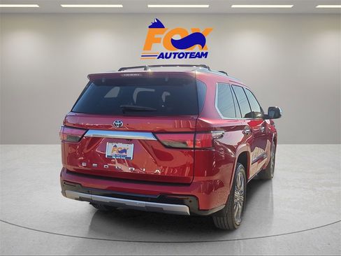 Used 2023 Toyota Sequoia Capstone image 5