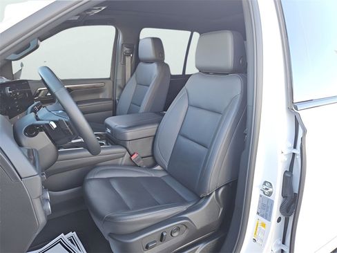 Used 2025 Chevrolet Tahoe Z71 w/ Z71 Off-Road Package image 15