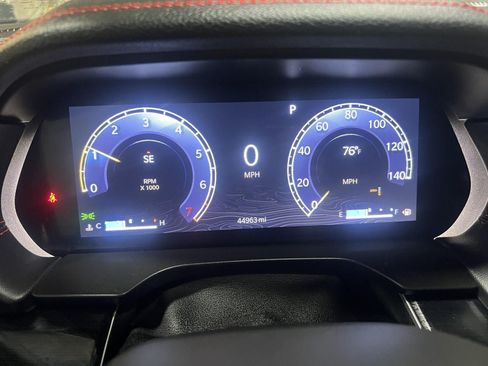 Used 2022 Jeep Grand Cherokee Trailhawk AWD/4WD image 11