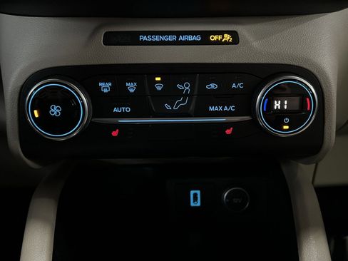 Used 2020 Ford Escape SE image 20