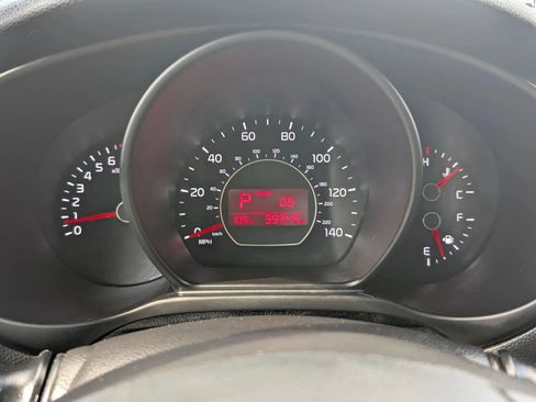 Used 2017 Kia Soul FWD image 27