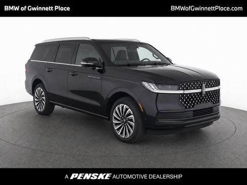 Used 2025 Lincoln Navigator Black Label AWD/4WD image 1