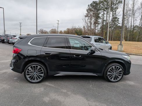 Certified 2025 BMW X1 xDrive28i w/ Convenience Package image 2