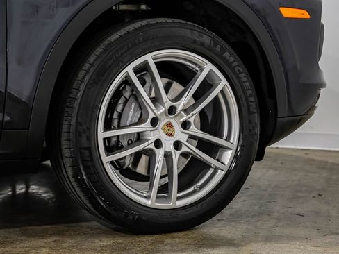 Used 2019 Porsche Cayenne image 50