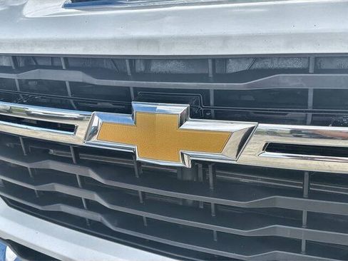 Used 2024 Chevrolet Silverado 2500 LT AWD/4WD image 30