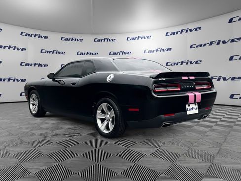Used 2020 Dodge Challenger SXT RWD image 3