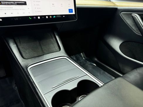 Used 2024 Tesla Model Y Long Range image 26