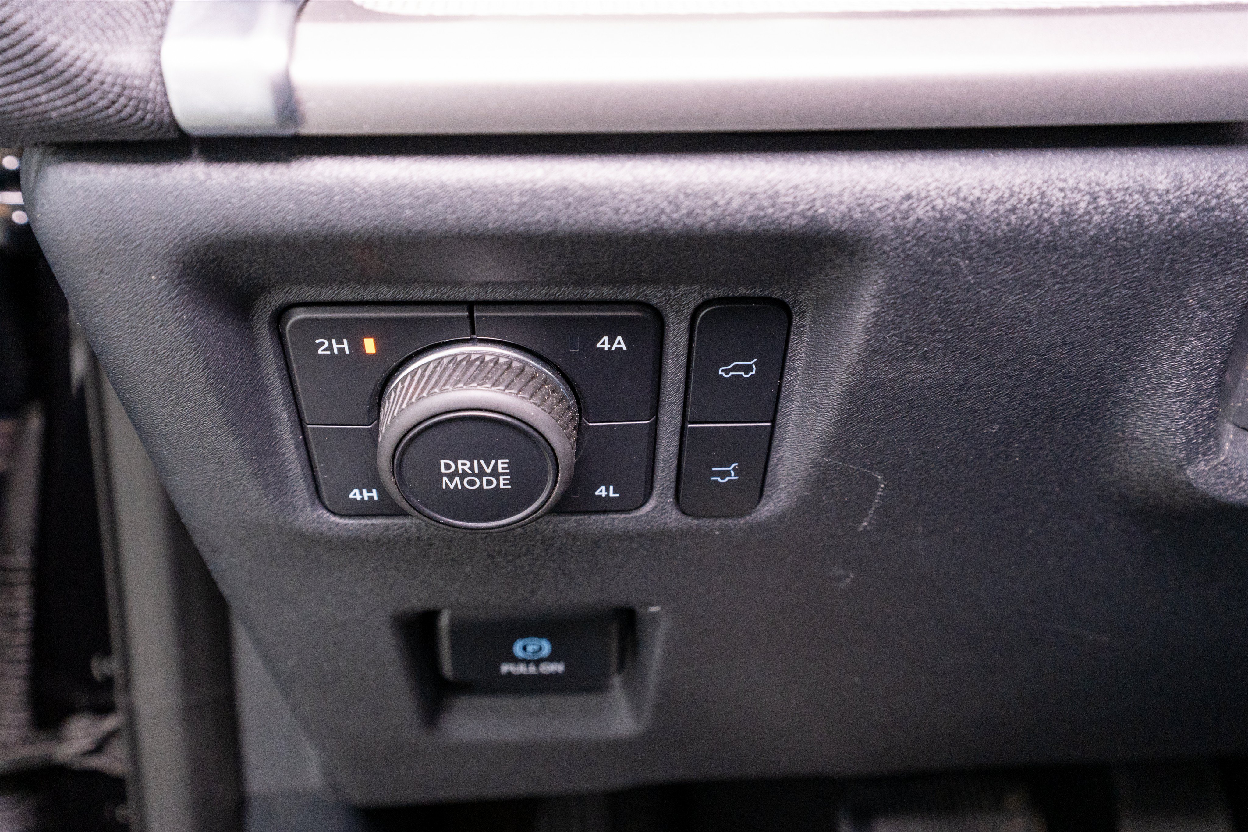 Used 2025 Ford Expedition Active AWD/4WD image 31