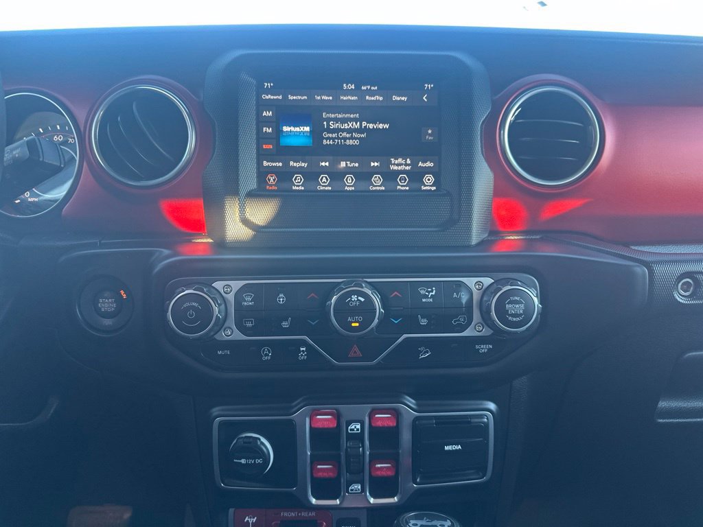 Used 2018 Jeep Wrangler Unlimited Rubicon w/ LED Lighting Group AWD/4WD image 23