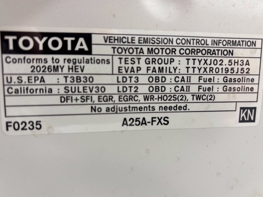 Used 2026 Toyota Sienna LE FWD image 76