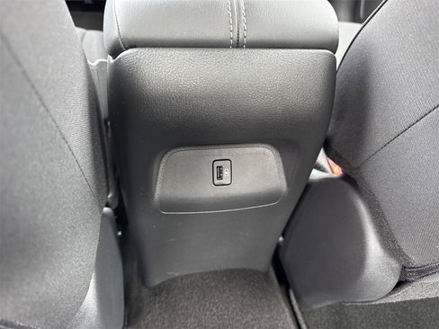 Used 2025 Nissan Sentra SV image 11