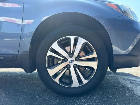 Used 2018 Subaru Outback 2.5i Limited AWD/4WD image 24