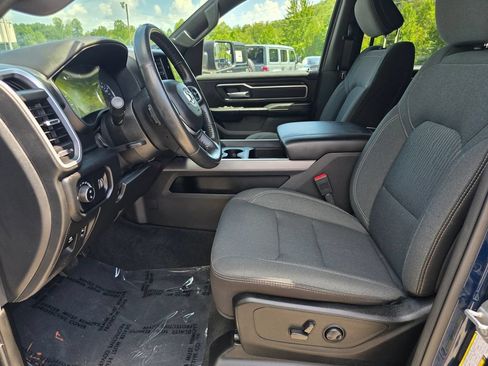 Used 2022 RAM 1500 Big Horn AWD/4WD image 4