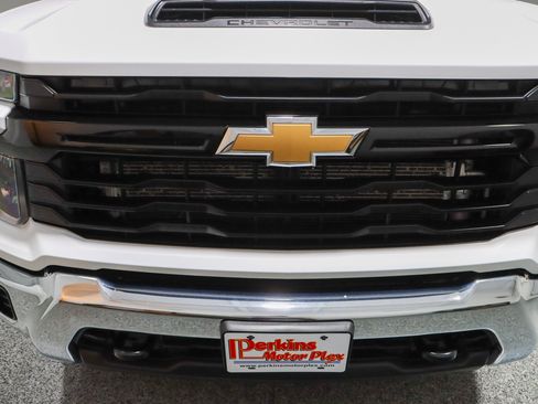 Used 2025 Chevrolet Silverado 3500 W/T w/ WT Convenience Package AWD/4WD image 4
