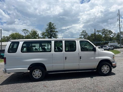Used 2012 Ford E-350 and Econoline 350 XLT RWD image 4