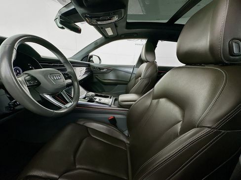 Used 2023 Audi Q8 Prestige w/ Prestige Package image 20