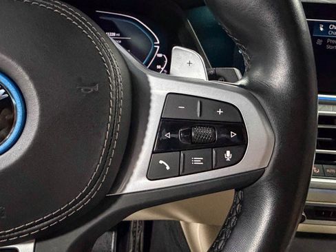 Used 2022 BMW X5 xDrive45e w/ M Sport Package image 25