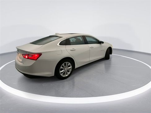 Used 2024 Chevrolet Malibu LT image 4
