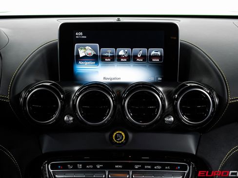 Used 2018 Mercedes-Benz AMG GT R image 31