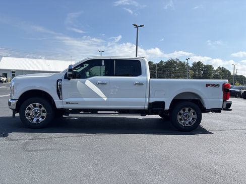 New 2026 Ford F250 Lariat w/ Lariat Premium Package AWD/4WD image 23