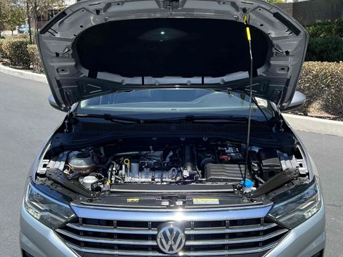 Used 2021 Volkswagen Jetta SE FWD image 22