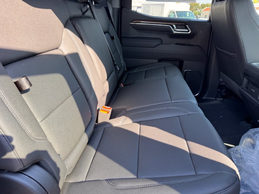 New 2026 Chevrolet Silverado 1500 LT Trail Boss w/ LT Trail Boss Premium Package AWD/4WD image 11