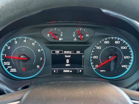 Used 2020 Chevrolet Malibu LT FWD image 24
