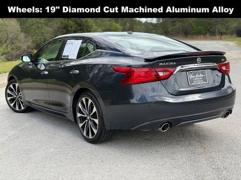 Used 2016 Nissan Maxima SR image 7