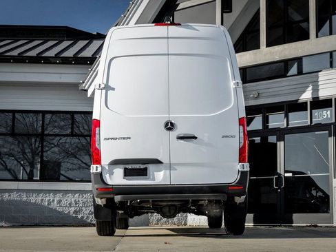 Used 2026 Mercedes-Benz Sprinter 2500 image 8