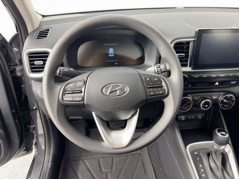 New 2026 Hyundai Venue SE image 21