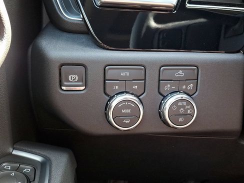 New 2026 GMC Sierra 1500 Elevation AWD/4WD image 15