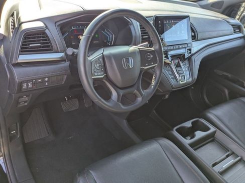 Certified 2023 Honda Odyssey Sport image 4