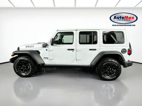 Used 2023 Jeep Wrangler Unlimited w/ Cold Weather Group AWD/4WD image 8