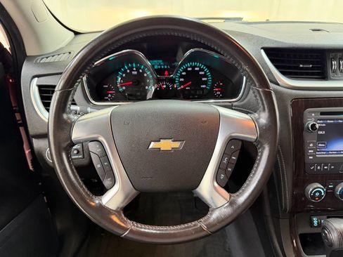 Used 2017 Chevrolet Traverse LT AWD/4WD image 25