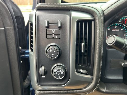 Used 2016 Chevrolet Silverado 2500 LTZ w/ LTZ Plus Package image 17