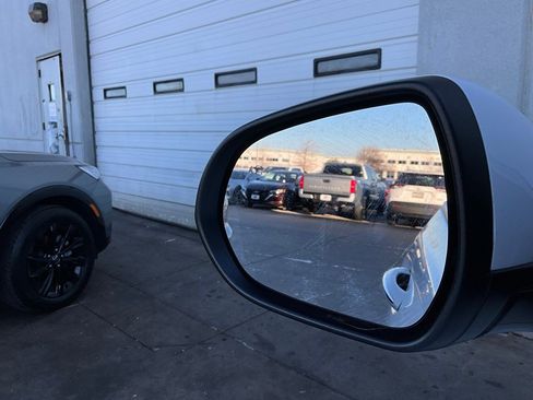 Used 2025 Buick Encore GX Preferred image 17