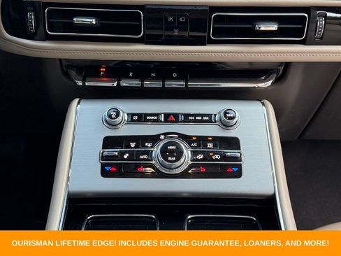 Used 2022 Lincoln Aviator AWD w/ Premium Package image 13