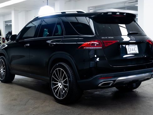Used 2021 Mercedes-Benz GLE 350 4MATIC image 4