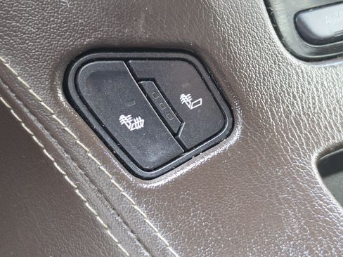 Used 2017 Chevrolet Tahoe LT RWD image 29